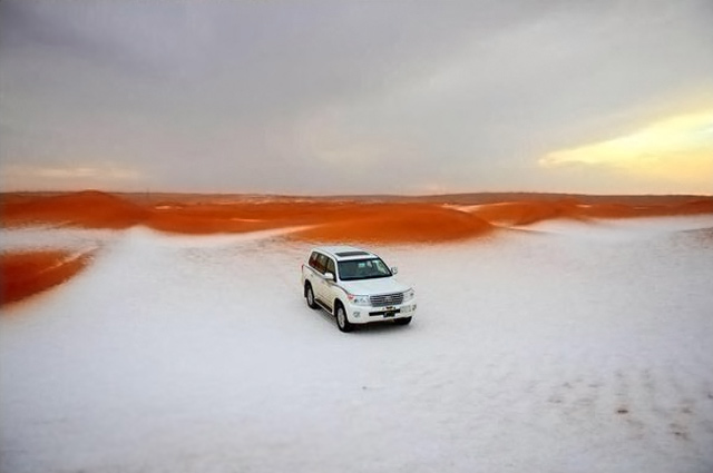 Schneefall in der Wüste