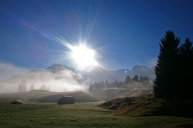 Alpen: Mystische Vollmondnacht