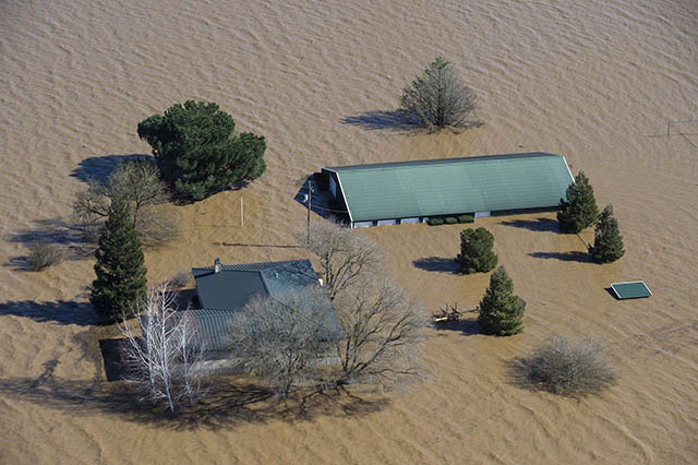 Kalifornien: Dammbruch droht