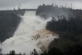 Kalifornien: Dammbruch droht