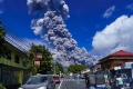 Vulkan Mayon bricht aus