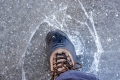 Eisflächen: Gefahren und Tipps