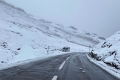Winterrückfall in den Bergen